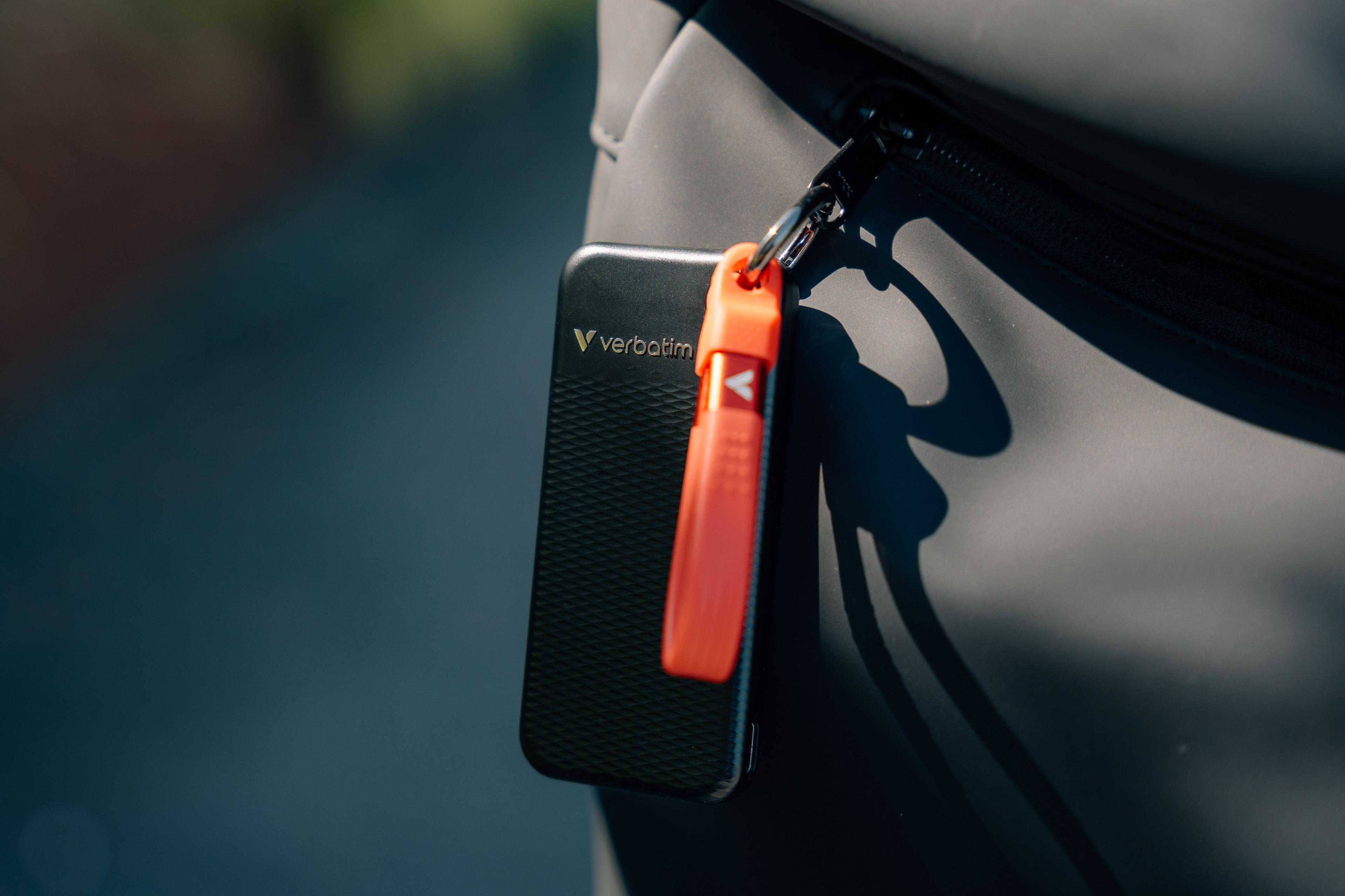 Verbatim Pocket 2TB SSD Black/Red