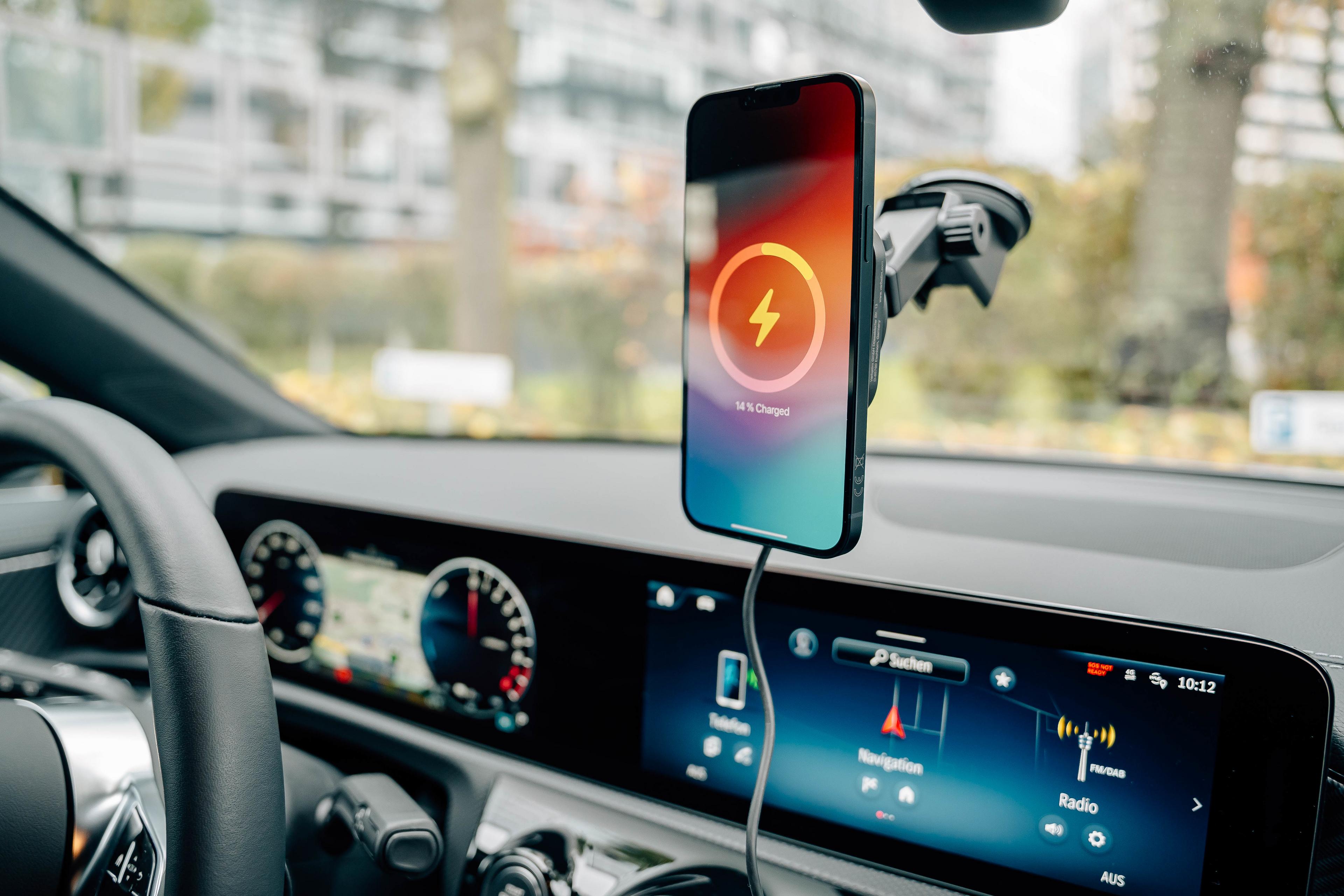 Fixation véhicule Verbatim QI2