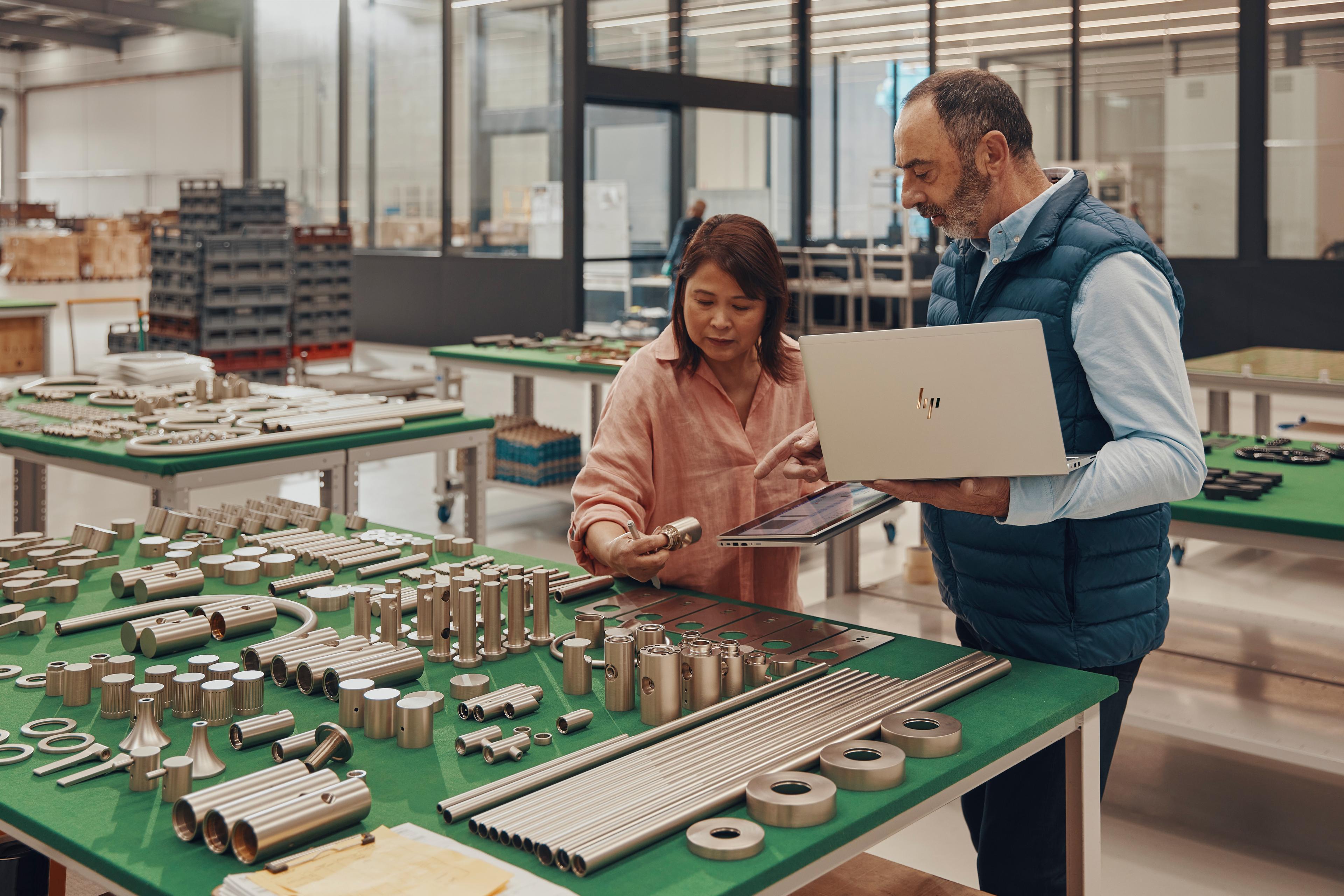 HP EliteBook 645 G10 R5 8/512GB NFC