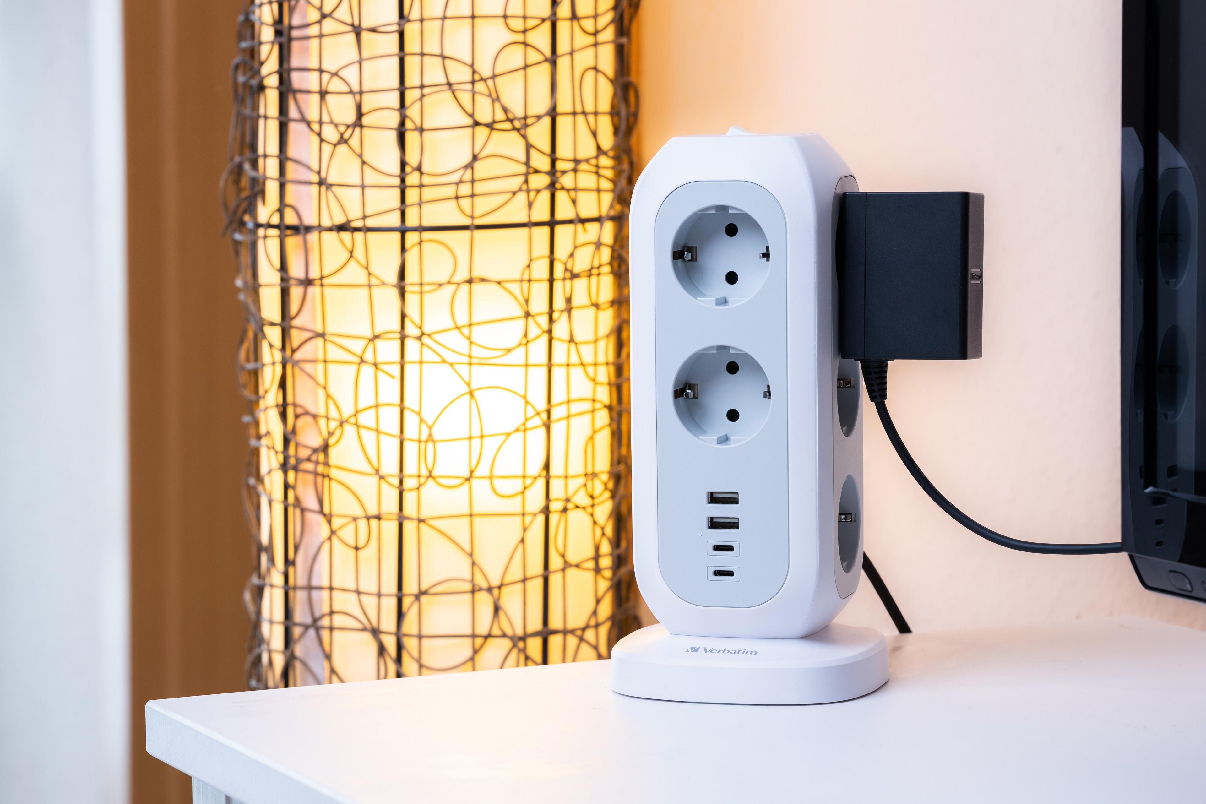 Power Tower 11x AC + 4x USB 2m