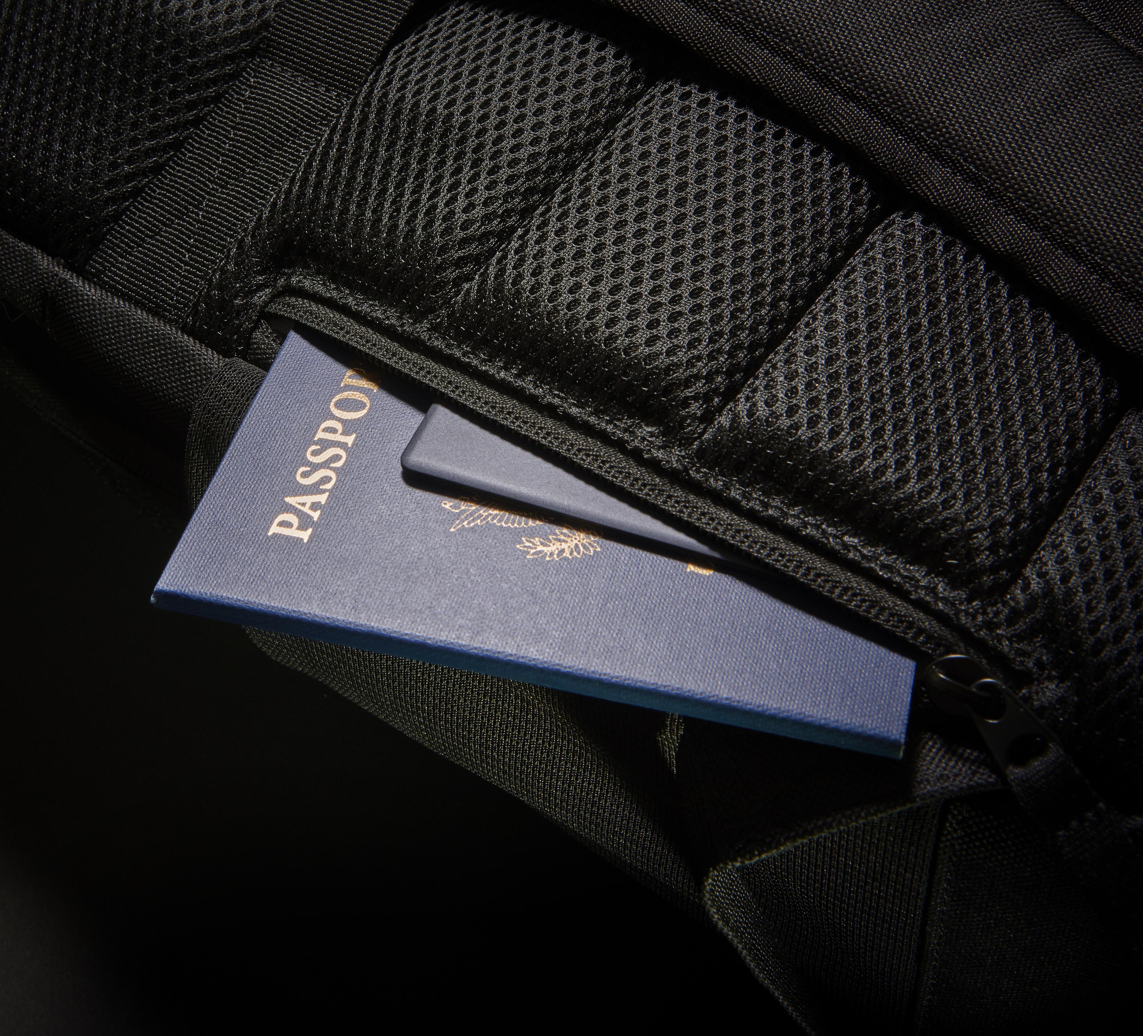 HP 17.3" Renew Business Backpack