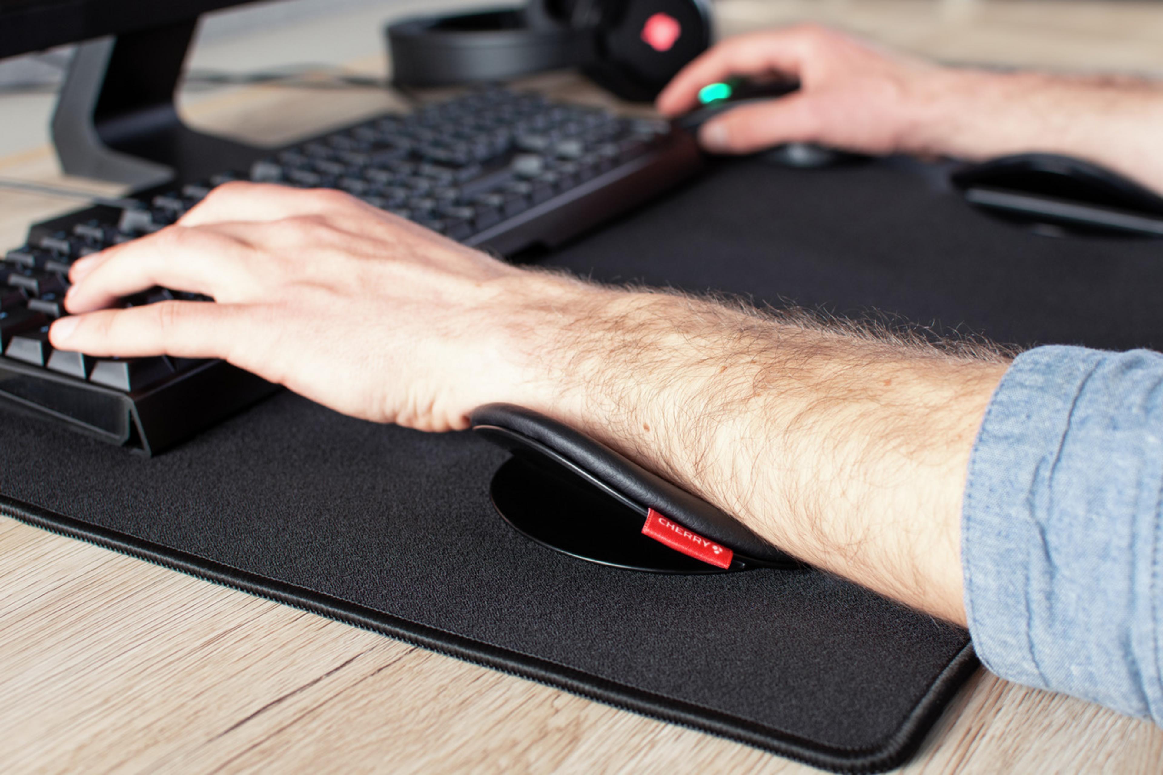 CHERRY SLIDEPAD ERGO Arm Rest