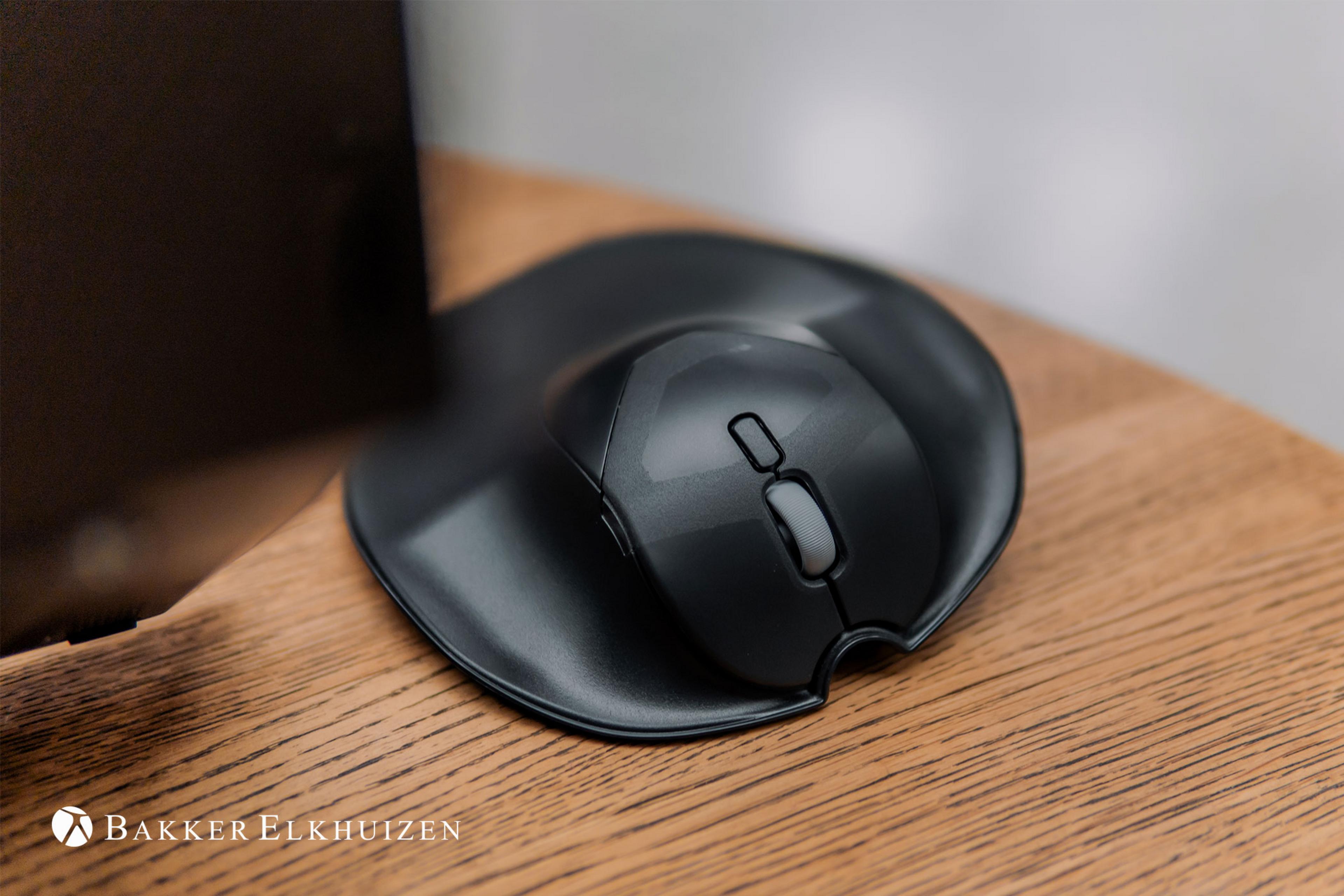 Bakker HandShoeMouse Shift M Wireless