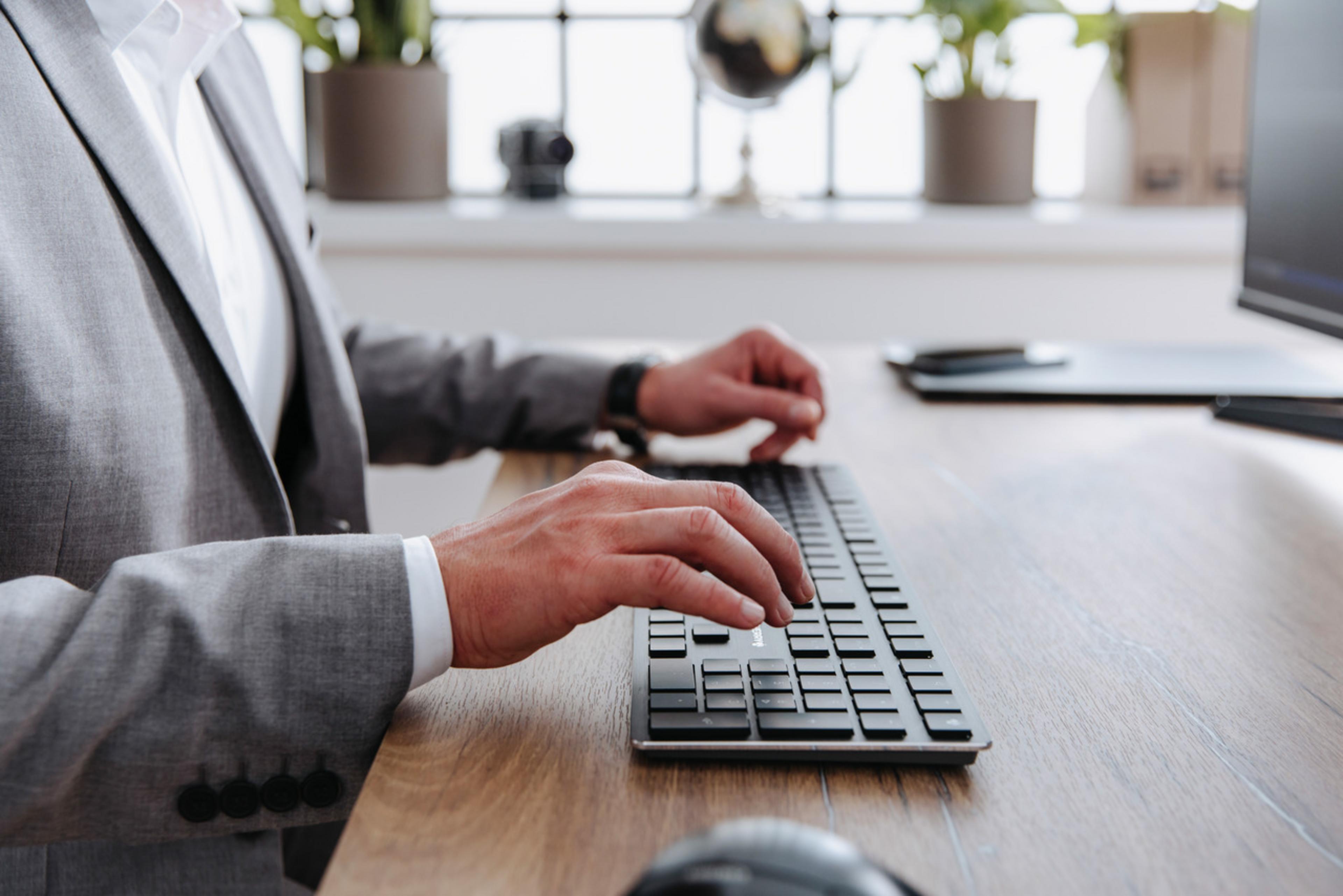 CHERRY KW X ULP Mechanical Keyboard