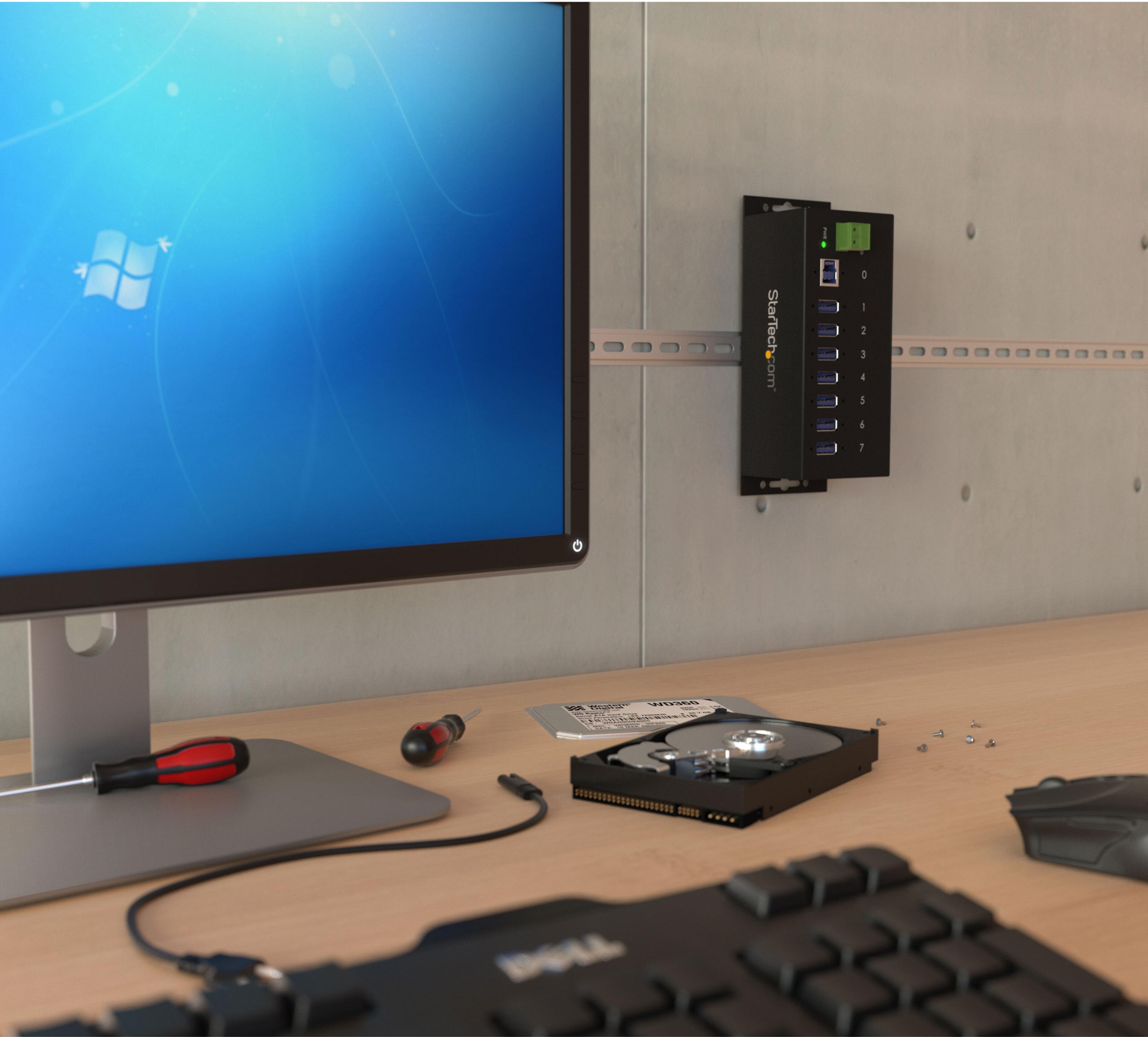 StarTech USB Hub 3.0 7-port Industrial