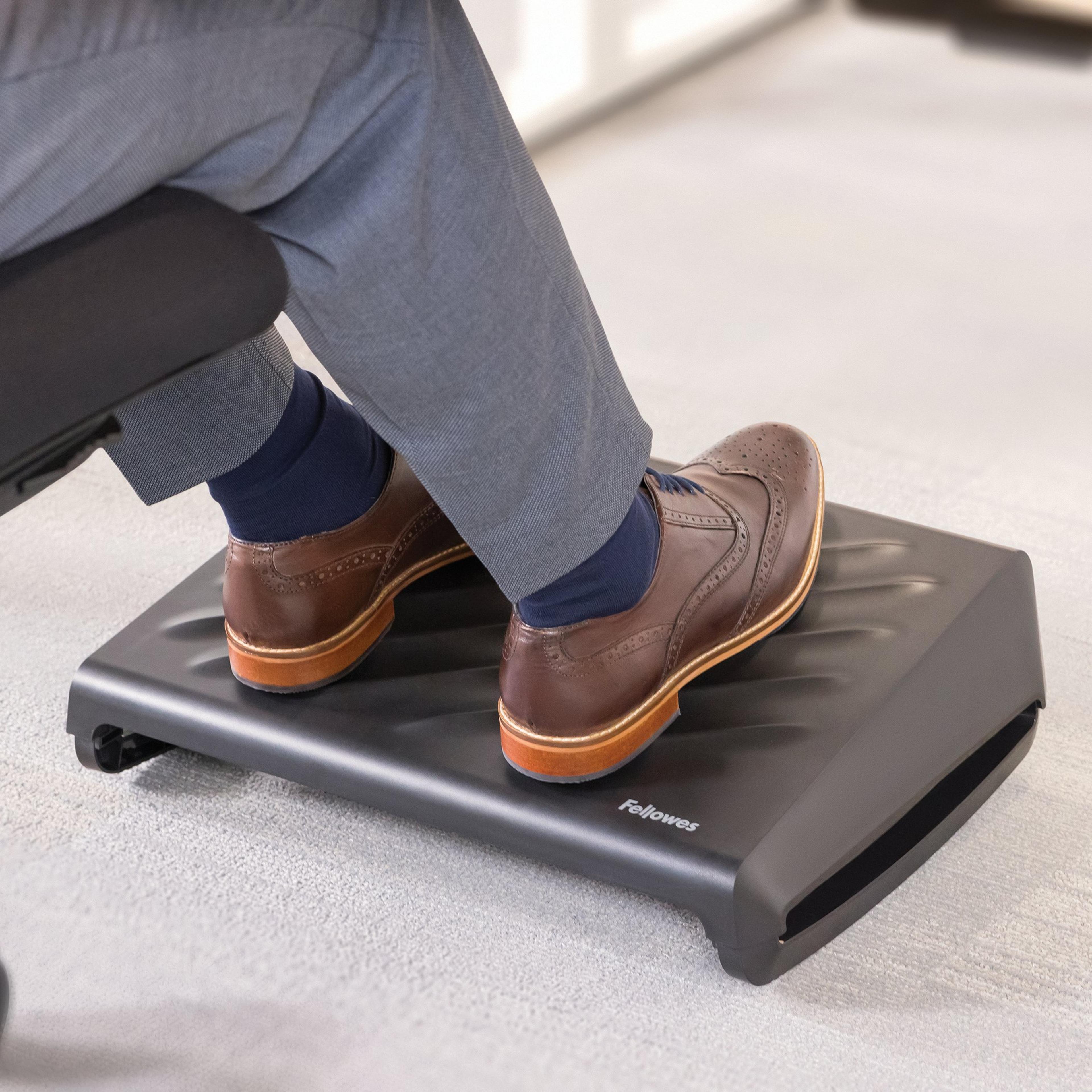 Fellowes Breyta verstellbare Fußstütze