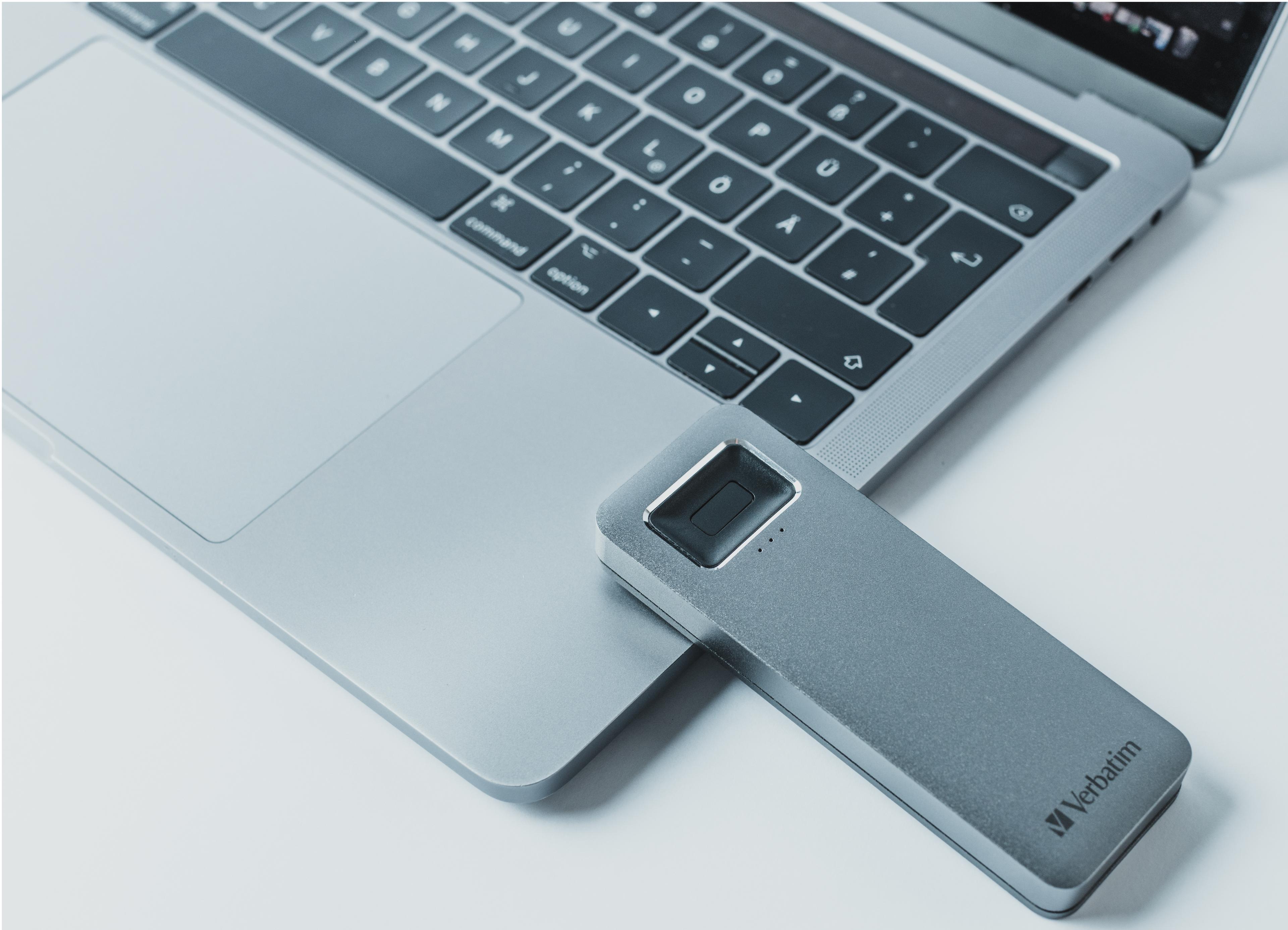 Verbatim Executive Fingerprint 1TB SSD