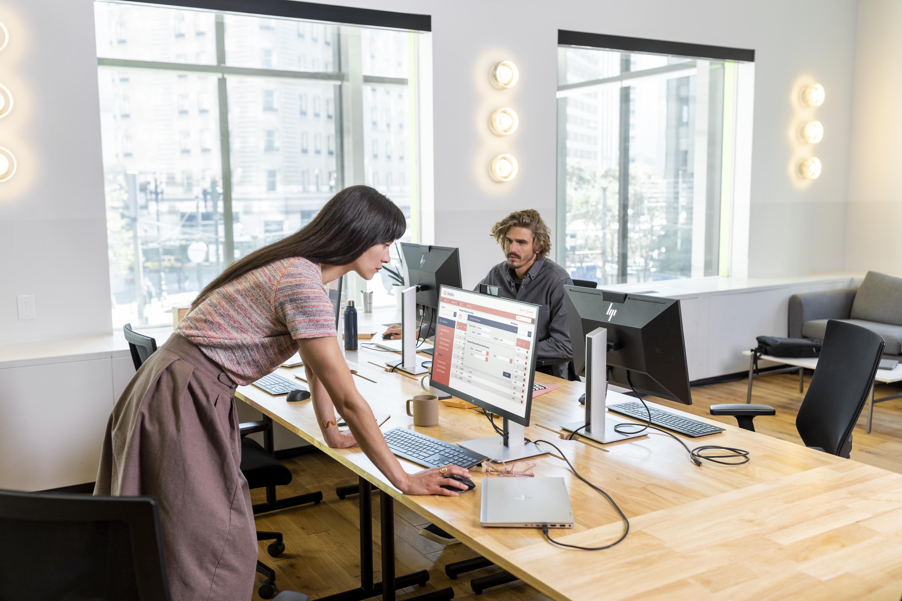 Écran de conférence HP E24mv G4 FHD