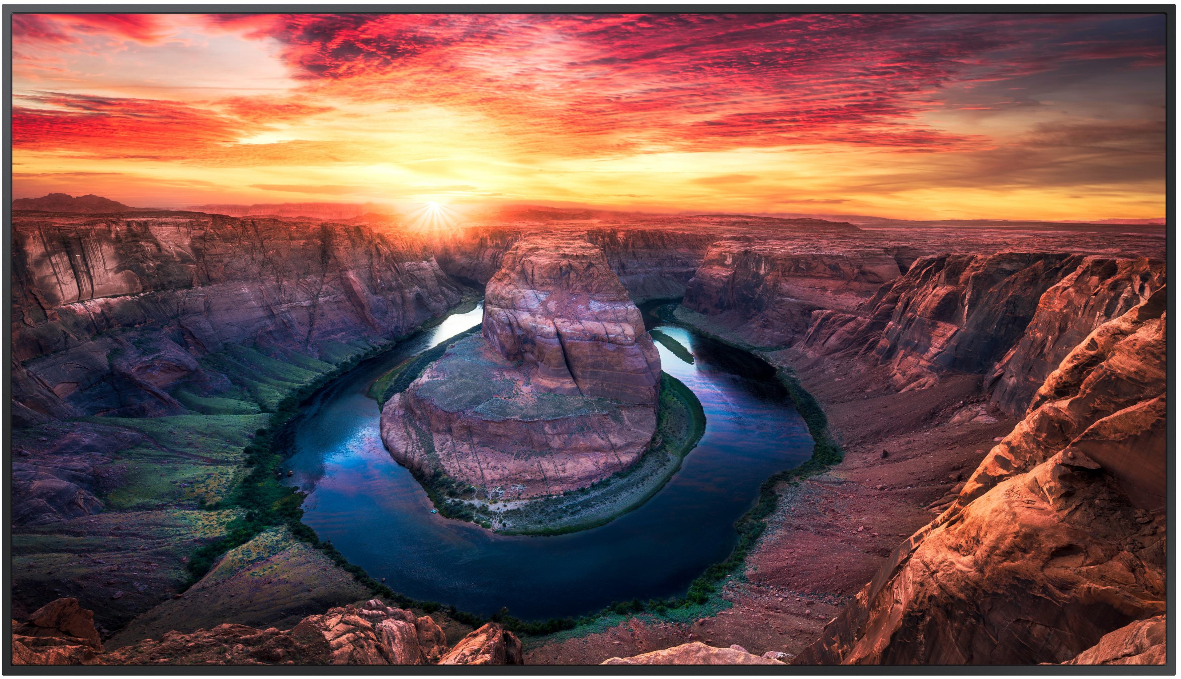 Samsung QM98T-B Smart Signage Display