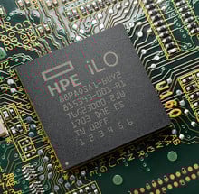 HPE iLO Adv 1-Svr licenc 3 év támogatás