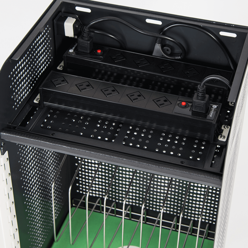 LocknCharge Carrier 10 Charging Station