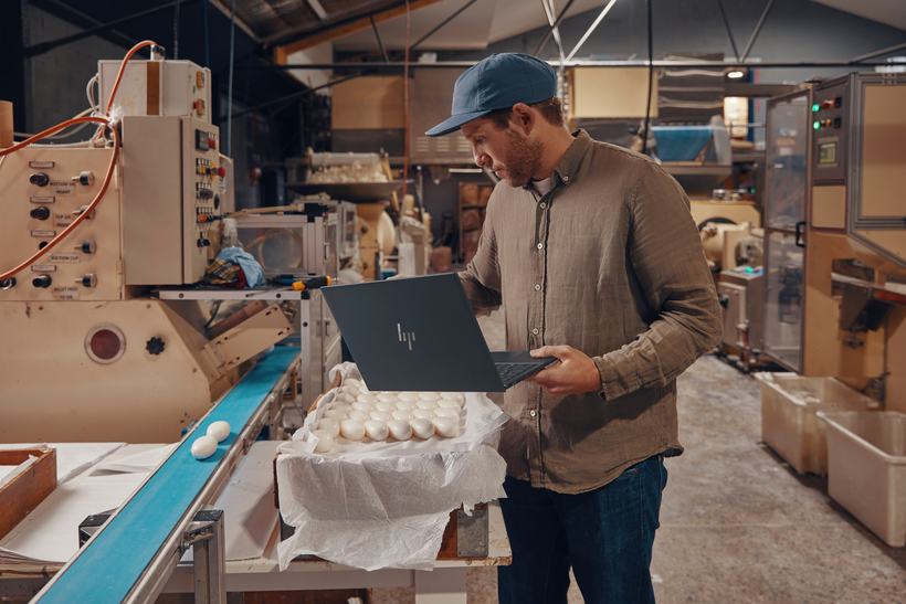 HP Dragonfly G4 i7 32 GB/1 TB 5G SV