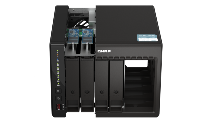 QNAP TS-453E 8 GB 4-Bay NAS