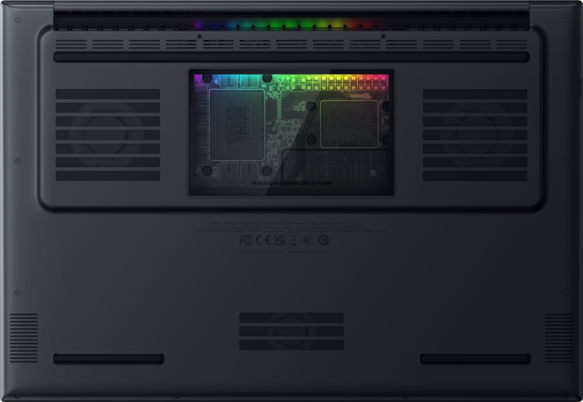 Razer Blade 18 U9 64GB/4TB RTX 5090