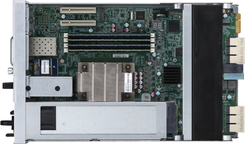 QNAP ES2486dc 128 GB 24-kiesz. NAS