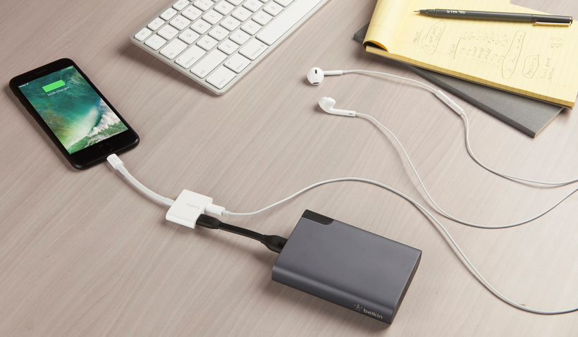Belkin Lightning Audio + Charge